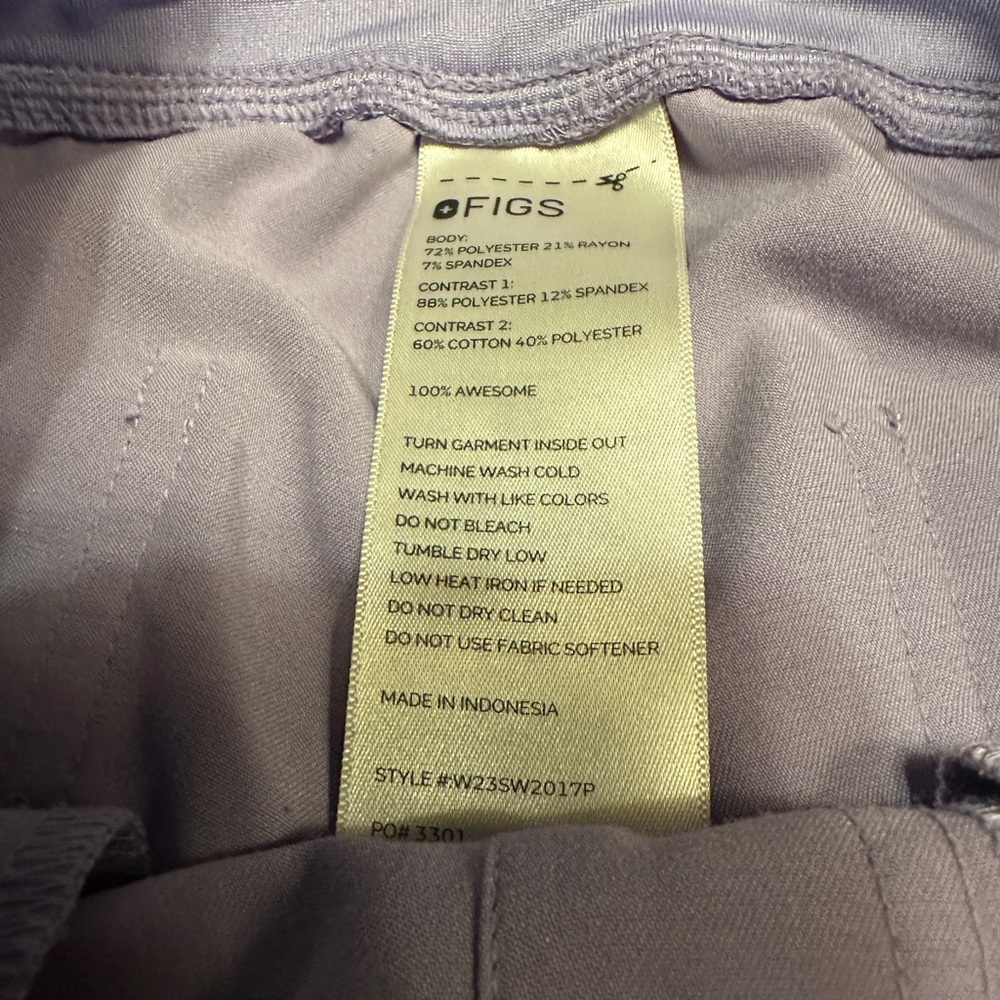 FIgs Lilac Jogger Scrubs EUC - Picture 2 of 10